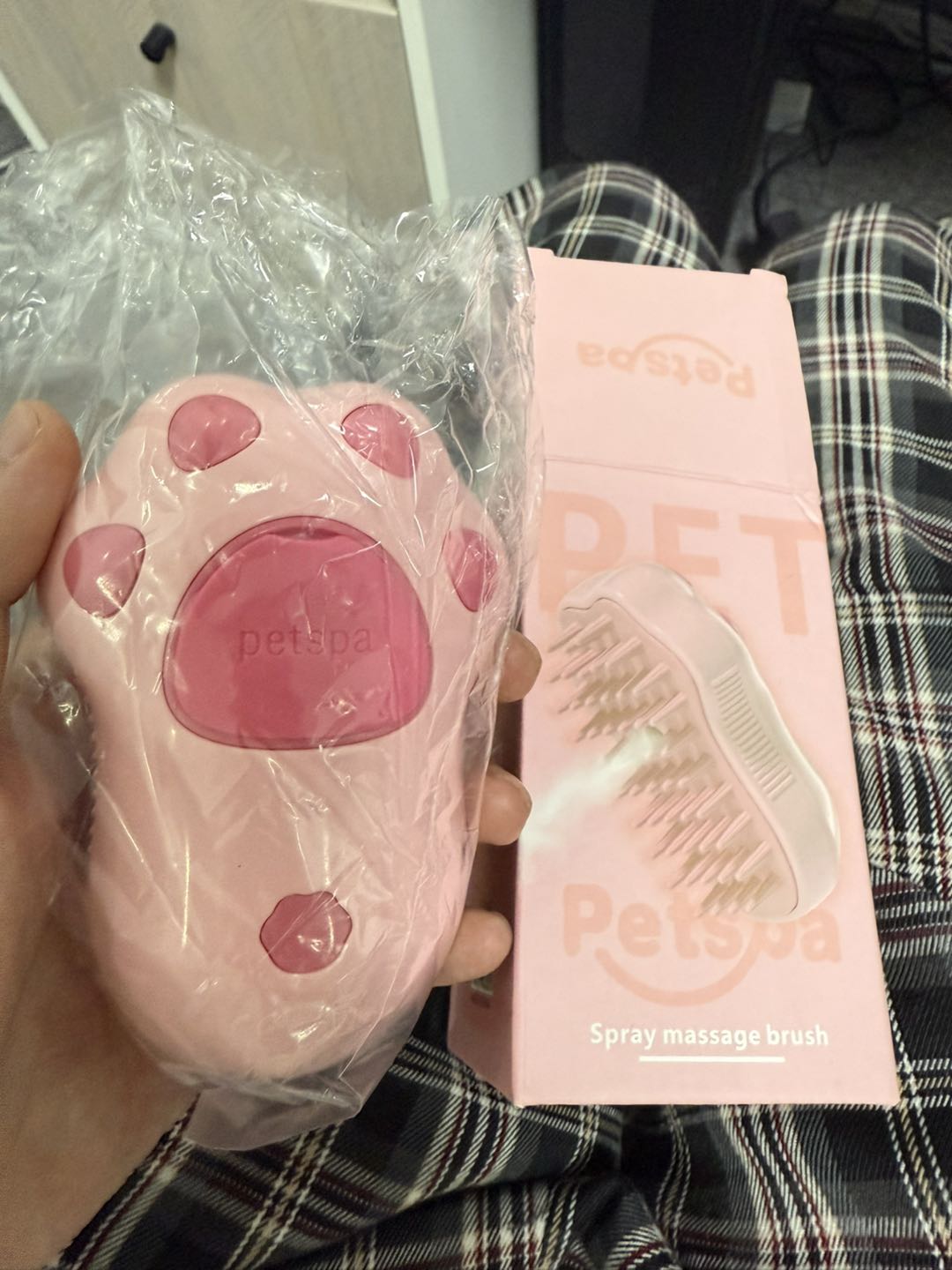 Paw Shaped Rechargeable Pet Hair Spray Brush